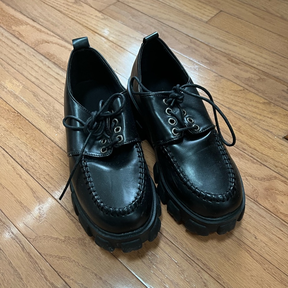 SOLD Black Chunky Faux Leather Platform Oxford Loafers
